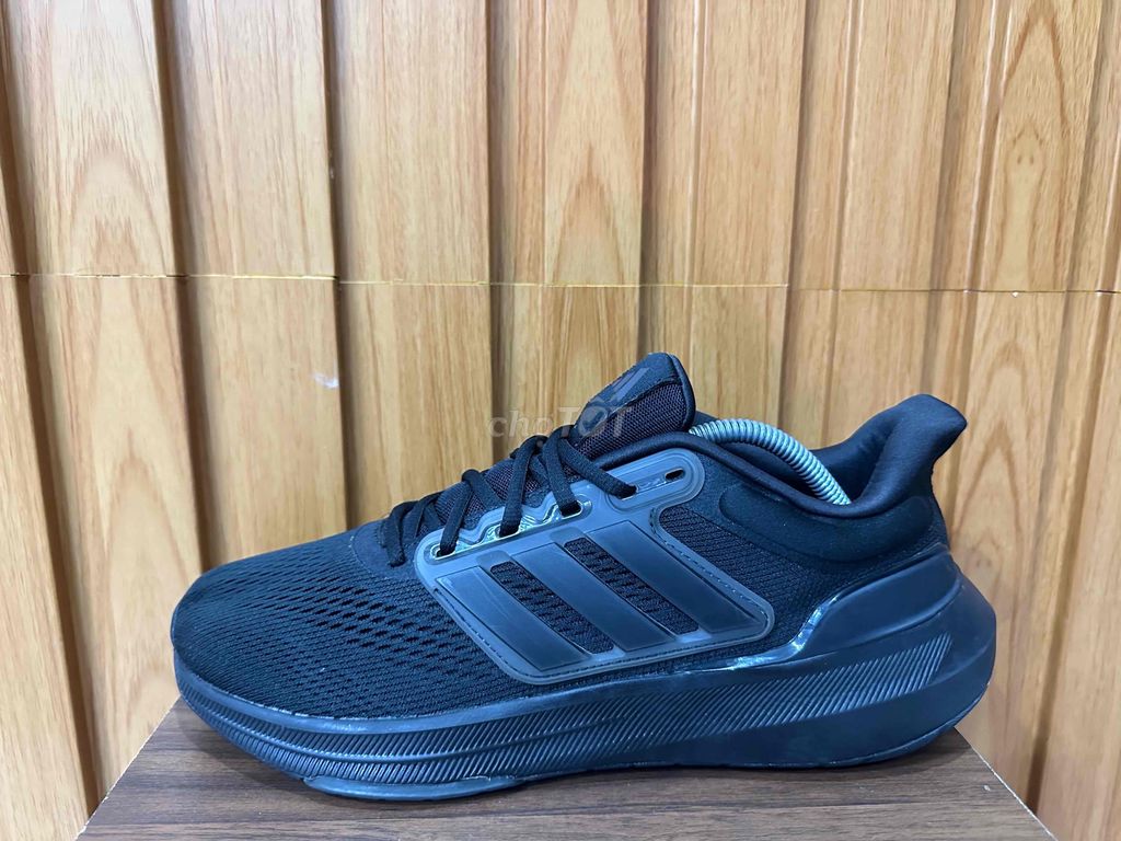 Giày Adidas VIP size 44 chính hãng, mới keng 98%