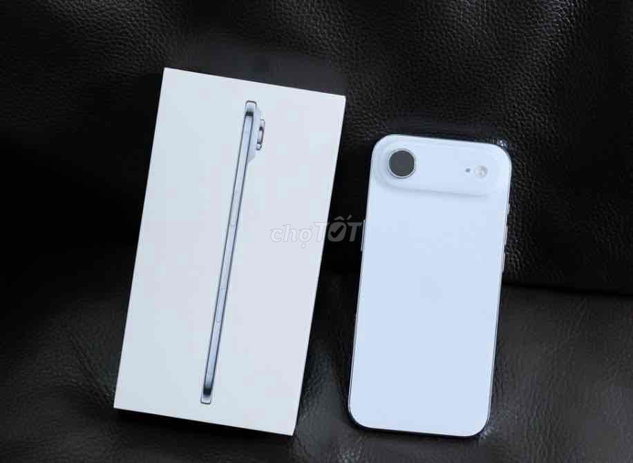 iPhone 17 Air trắng 256g sạc 10 lần chính hãng. Mua bán Điện thoại tại Quận Cái Răng Cần Thơ được đăng bởi Dương Lộc hình 1