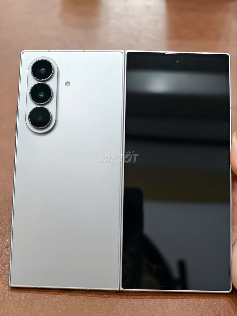 Samsung Galaxy Z Fold 7 256gb màu Bạc bh T8-26 97%. Mua bán Điện thoại tại Quận Đống Đa Hà Nội được đăng bởi Hn Store hình 1