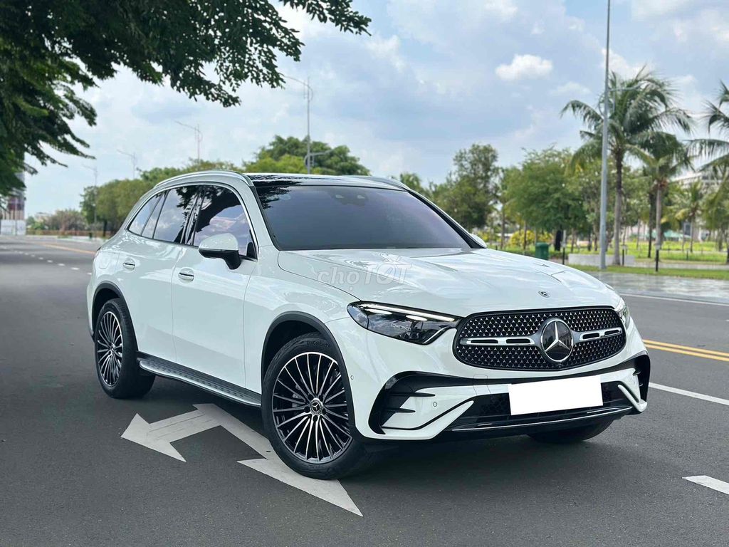 Mercedes GLC 300 4Matic 2024 - mới 99%. Mua bán Ô tô tại Thành phố Thủ Đức Tp Hồ Chí Minh được đăng bởi THẮNG NGUYỄN hình 1