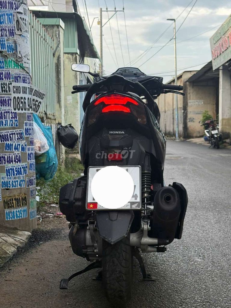 Air blade 160i 2025 bạc đen 98%. Mua bán Xe máy tại Huyện Long Điền Bà Rịa - Vũng Tàu được đăng bởi Tuấn hình 8