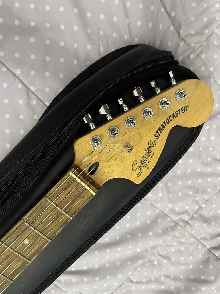 guitar điện fender squier mới 99%