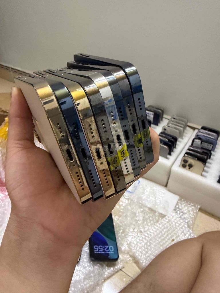 Apple iPhone 12 Pro Max 128-256GB. Mua bán Điện thoại tại Huyện Kim Động Hưng Yên được đăng bởi Akiraphan hình 1