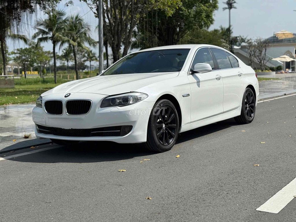 BMW 5 Series 2011 528i - 130000 km. Mua bán Ô tô tại Thành phố Thủ Đức Tp Hồ Chí Minh được đăng bởi Dương nè hình 1