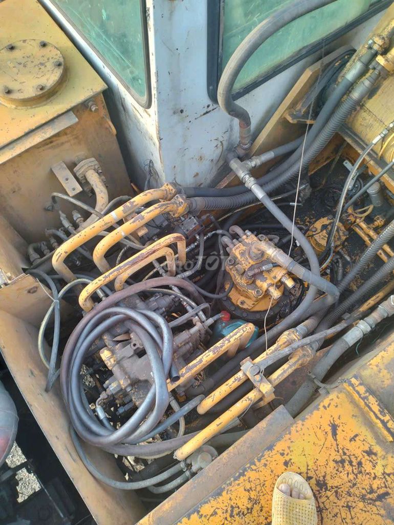 Xe cuốc bánh xích huyndai 200w. Mua bán Phương tiện khác tại Thành phố Biên Hòa Đồng Nai được đăng bởi Huy hình 2