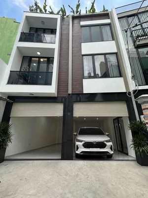 Townhouse 50 m² · 4 bed · Đường Âu Cơ