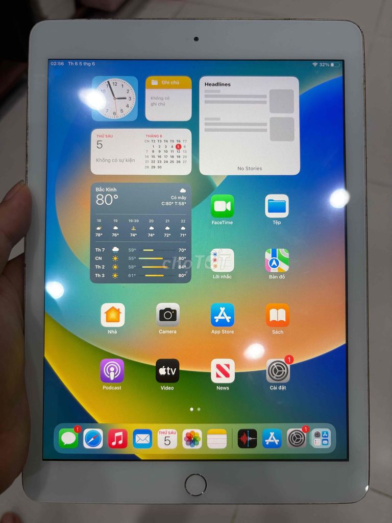 Apple iPad Gen 5 32GB Vàng. Mua bán Máy tính bảng tại Quận Hai Bà Trưng Hà Nội được đăng bởi Dũng hình 1
