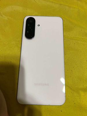 Máy mới mua được 1 tháng  ko bớt. Mua bán Điện thoại tại Huyện Xuyên Mộc Bà Rịa - Vũng Tàu được đăng bởi trần an