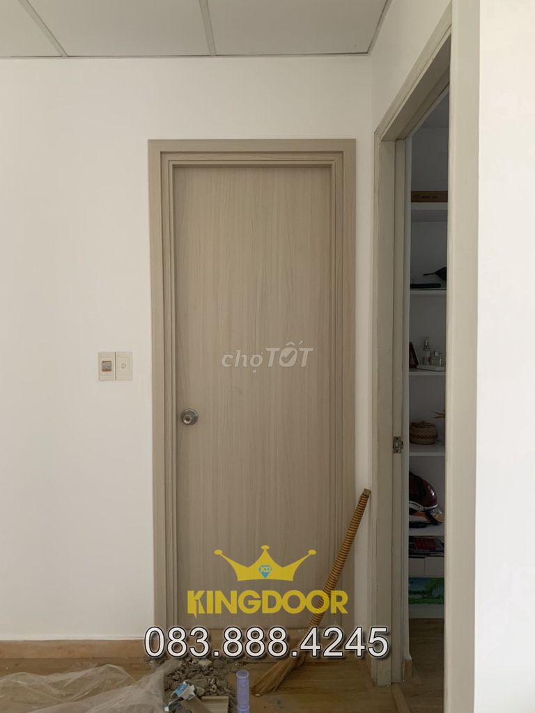 Cửa nhựa Composite giá rẻ kingdoor