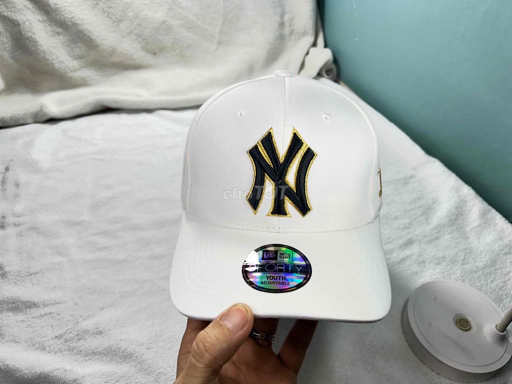Mũ lưỡi trai New Era NY Yankees Trắng hàng shop. Mua bán Phụ kiện thời trang khác tại Quận Bình Tân Tp Hồ Chí Minh được đăng bởi Bi Nguyễn hình 1