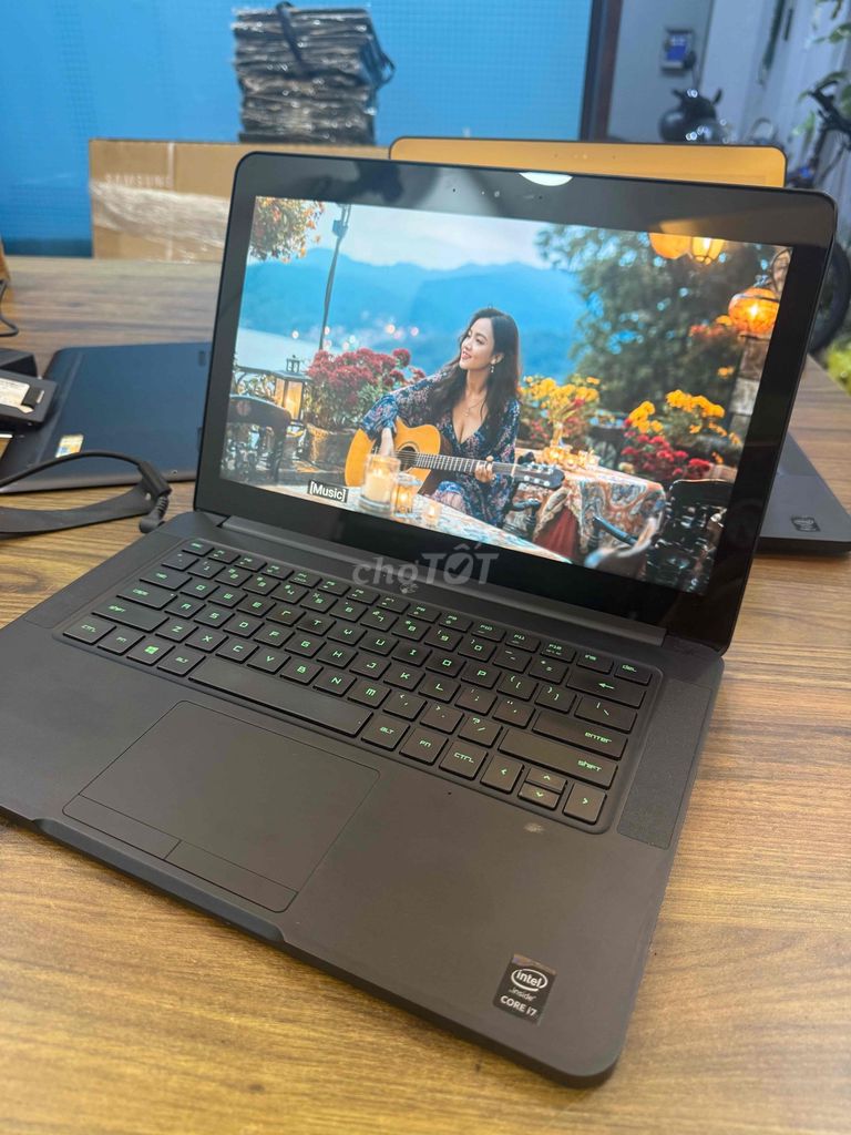 Razer Blade 14 i7-4702HQ 14 inch 8GB/128GB vga 3G. Mua bán Laptop tại Quận 3 Tp Hồ Chí Minh được đăng bởi Trần Quang Minh hình 1