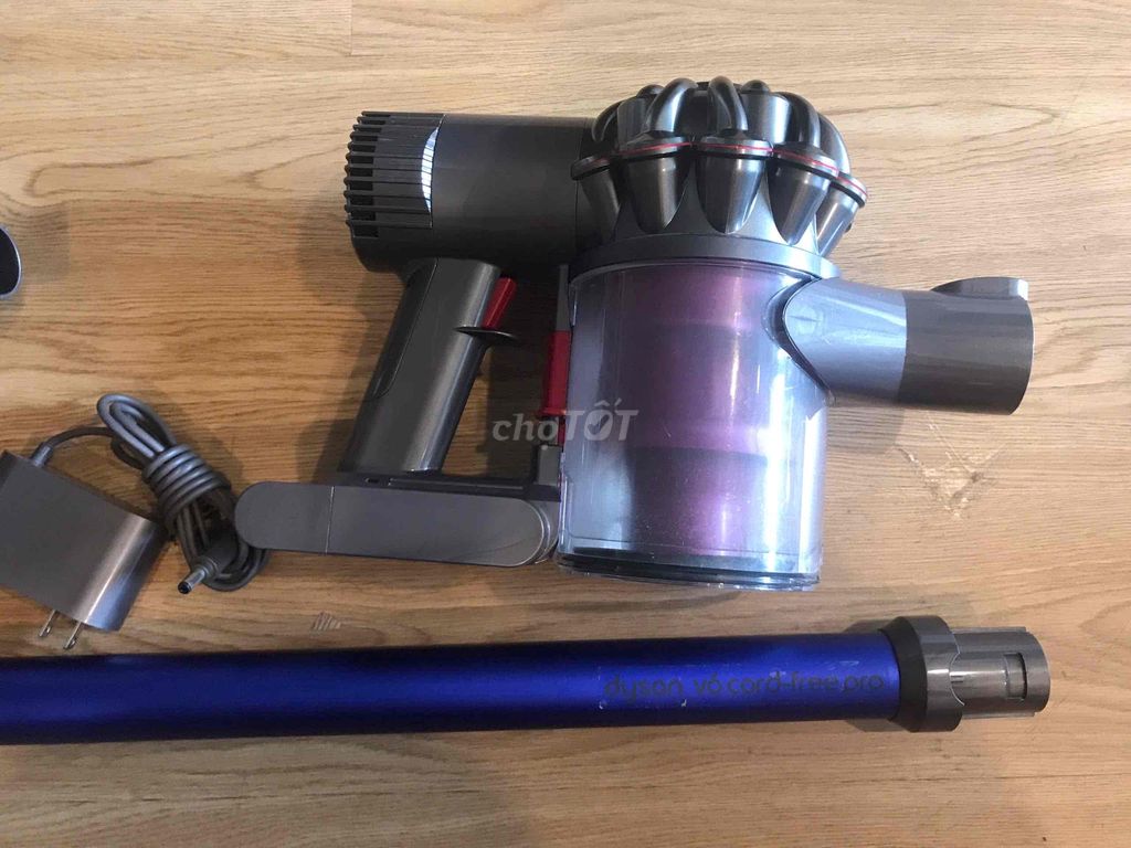 Hút bụi pin Dyson V6. Mua bán Nội thất, đồ gia dụng khác tại Thành phố Thủ Đức Tp Hồ Chí Minh được đăng bởi Nguyen Quy hình 2