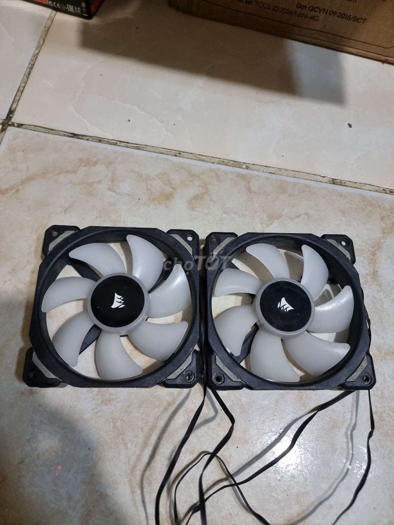Quạt tản nhiệt Corsair Đen, Trắng. Mua bán Phụ kiện (Màn hình, Chuột...) tại Thành phố Thủ Đức Tp Hồ Chí Minh được đăng bởi Nguyễn công thành hình 1