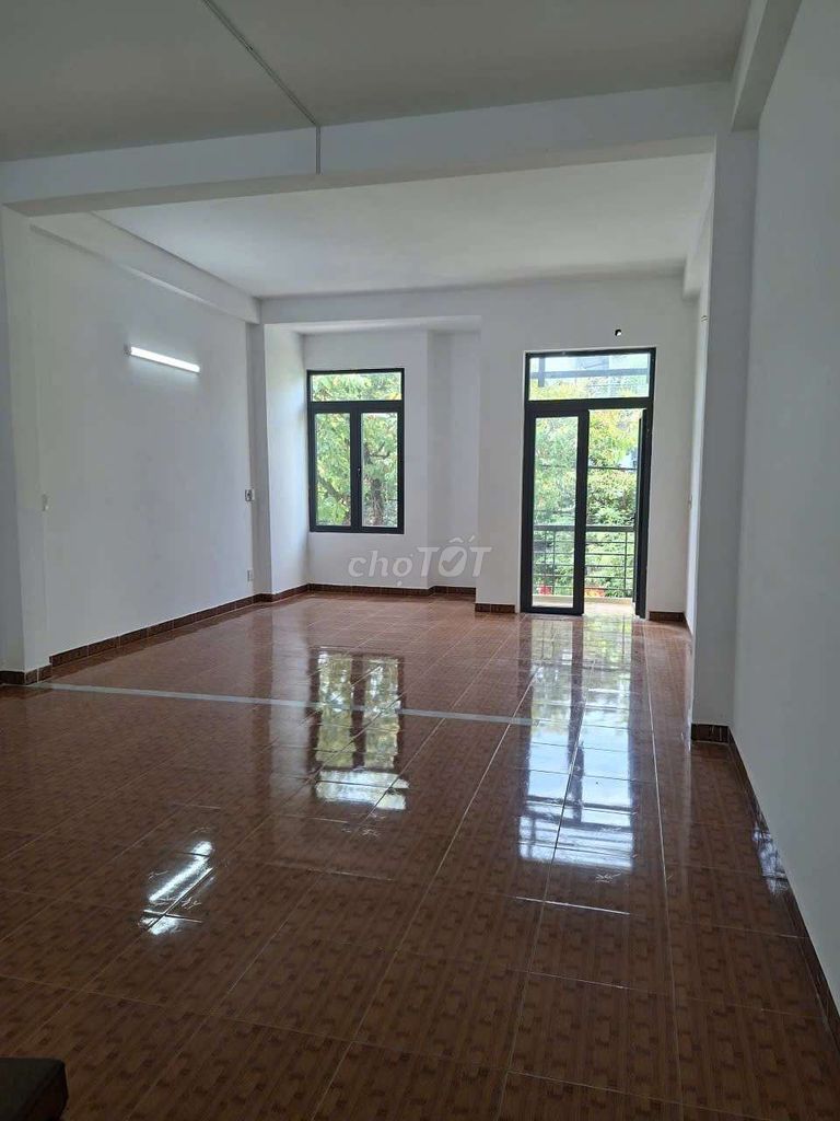 Clean two-storey house with 4 large rooms on Hàn Thuyên — photo 8
