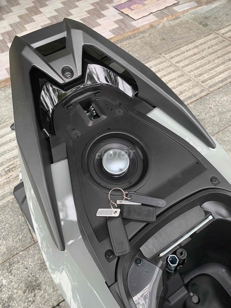 VARIO 160 như mới. Mua bán Xe máy tại Thành phố Sa Đéc Đồng Tháp được đăng bởi DUY CƯỜNG hình 6