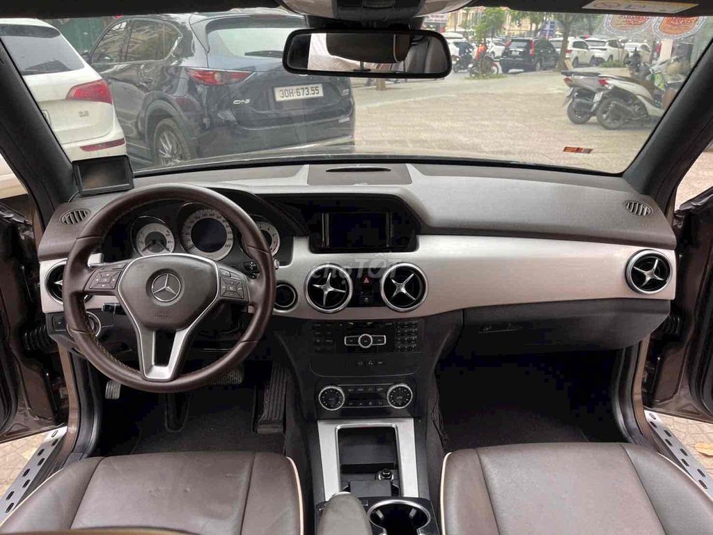 Mercedes Benz GLK Class 2014 250 4MATIC - 77000 km. Mua bán Ô tô tại Quận Cầu Giấy Hà Nội được đăng bởi Nguyễn mạnh trường hình 13