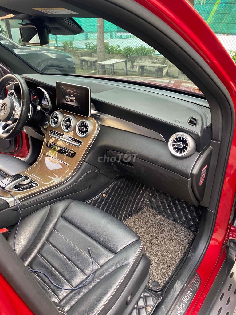 Mercedes Benz GLC Class 2017 250 - 97000 km. Mua bán Ô tô tại Quận Gò Vấp Tp Hồ Chí Minh được đăng bởi Nam Nam hình 8