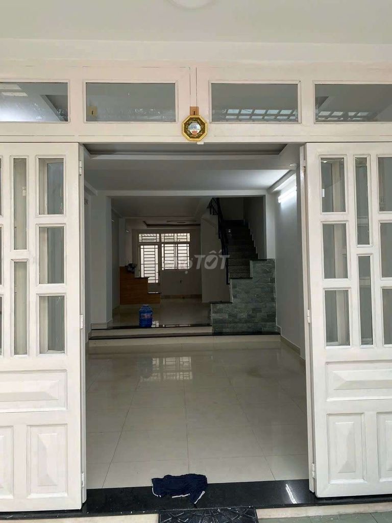 cần cho tguê nhà P THT .khu An sương .DT 4x18 .1 trệt  2Lầu 4PN giá 13