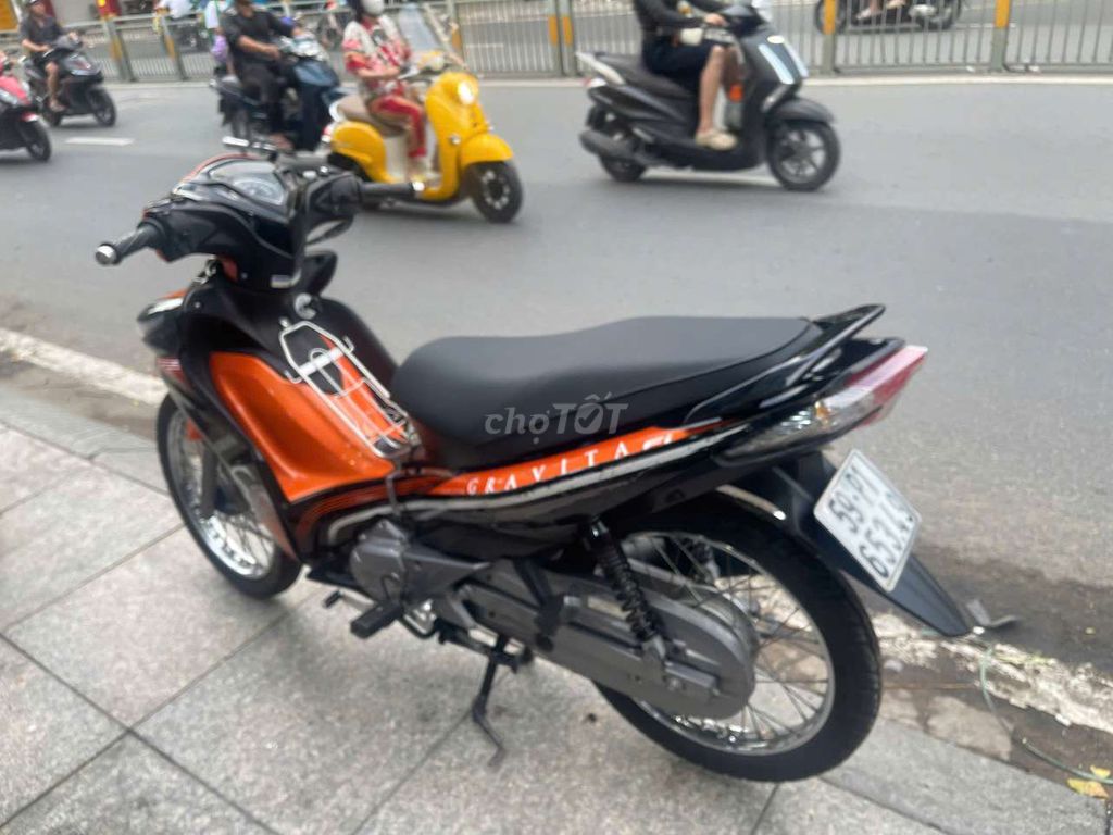 Yamaha Jupiter FI 2015 mới 90% biển số thành phố. Mua bán Xe máy tại Quận Tân Phú Tp Hồ Chí Minh được đăng bởi Tuanduy hình 5