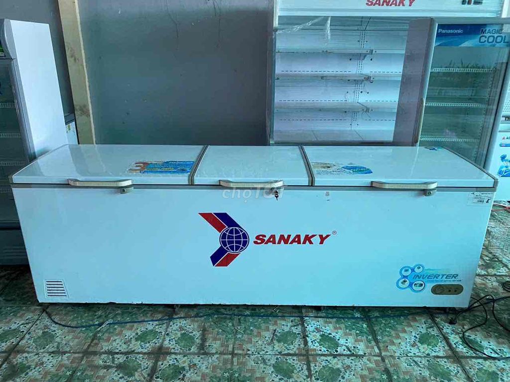 Tủ đông 3cánh Sanaky 900L inverter