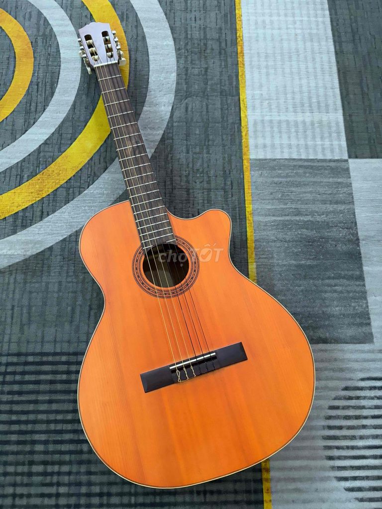 Đàn Guitar Classic Full Gỗ Nguyên Tấm