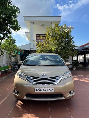 Toyota Sienna 2012 - 86000 km. Mua bán Ô tô tại Quận Ninh Kiều Cần Thơ được đăng bởi Triển Oto Xuân Khánh