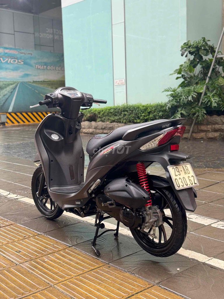 Kymco hemosa 50cc 2023 sơn máy zin 100% xe lướt. Mua bán Xe máy tại Quận Cầu Giấy Hà Nội được đăng bởi nguyễn bích thuỷ hình 2