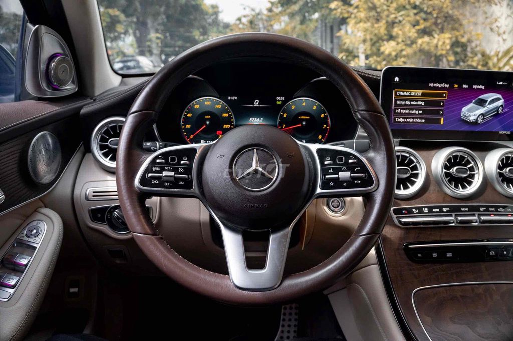 LONG ANH AUTO về Mercedes GLC200 4Matic model 2021. Mua bán Ô tô tại Quận 7 Tp Hồ Chí Minh được đăng bởi LongAnh AuTo  hình 12