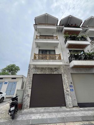 Cho thuê nhà nguyên căn khu phân lô quân đội siêu vip tại k35 Tân Mai.. Cho thuê nhà ở tại Quận Hoàng Mai Hà Nội được đăng bởi Dung Ngọc Nguyễn