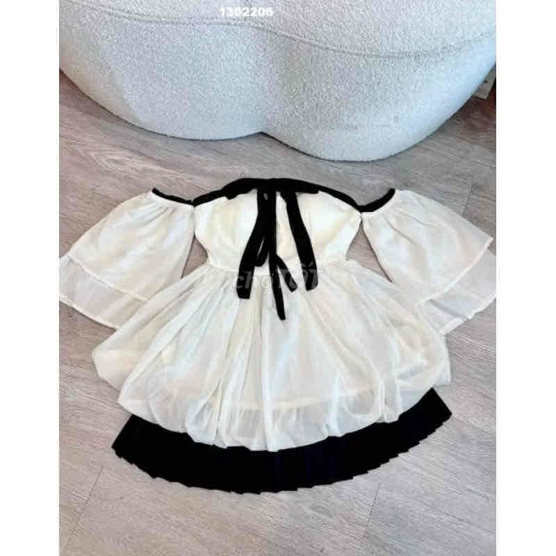 Đầm Nữ Thanh lịch Trắng đen Size S. Mua bán Quần áo tại Huyện Thủ Thừa Long An được đăng bởi Bảo Bối hình 1