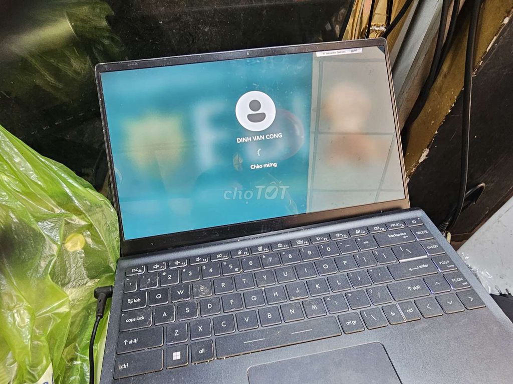 i3 11th Gen 8GB/238GB Gãy bản lề. Mua bán Laptop tại Quận Tân Bình Tp Hồ Chí Minh được đăng bởi A phát hình 1