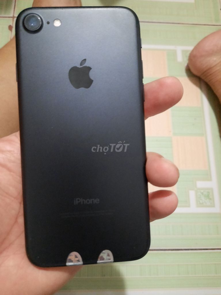 0349456826 - Iphone 7, đen 32gb 99%