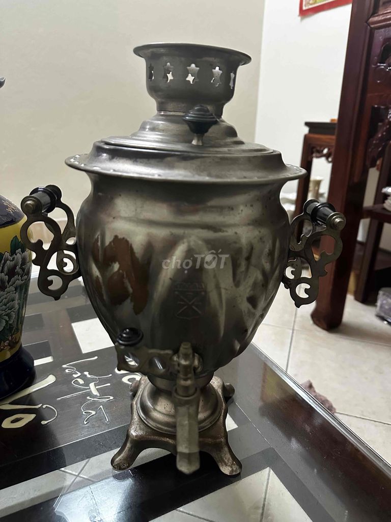 bình Samovar của Nga