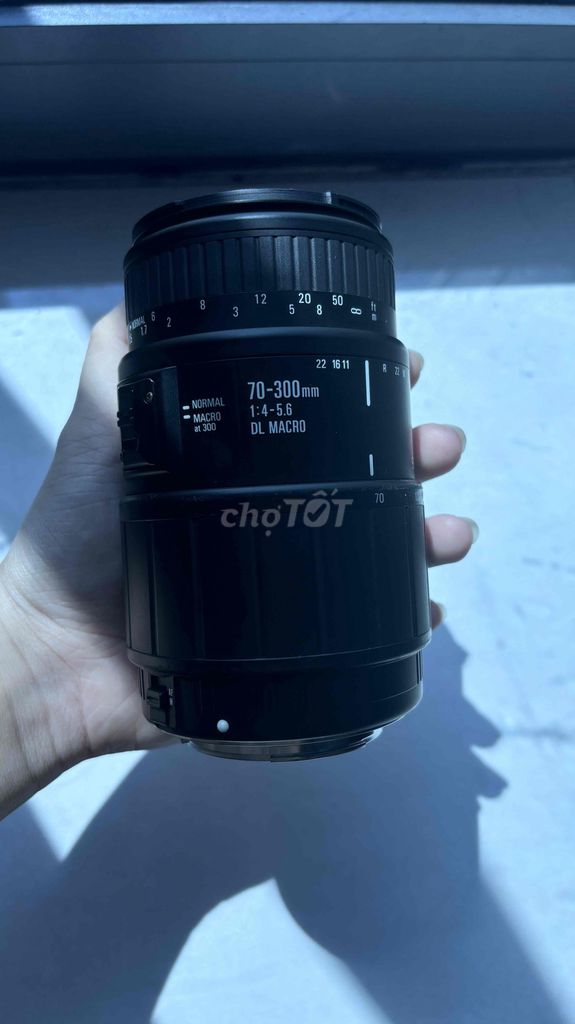 Ống kính máy ảnh 70-300mm f/4-5.6 Macro Đen cũ. Mua bán Máy ảnh, Máy quay tại Thành phố Dĩ An Bình Dương được đăng bởi bé Lam hình 1