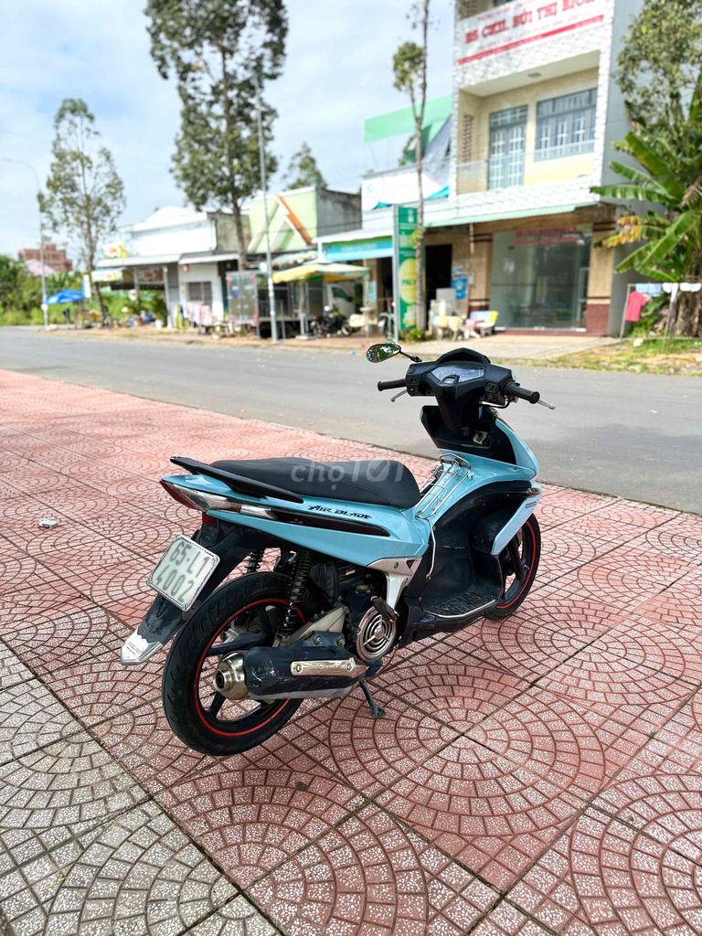 🛵Honda Air Blade 110 Máy Zin Cực Kỳ Êm. Mua bán Xe máy tại Huyện Phong Điền Cần Thơ được đăng bởi Danh Hà hình 6