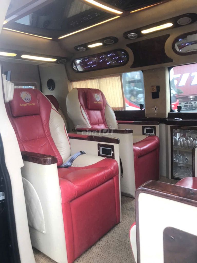 Ford Transit Limousine President 10 chỗ. Mua bán Phương tiện khác tại Quận Liên Chiểu Đà Nẵng được đăng bởi Angel Tourist hình 6