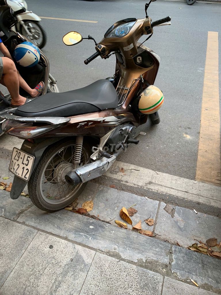 Bán xe Honda Future chính chủ đi. Mua bán Xe máy tại Quận Đống Đa Hà Nội được đăng bởi Tuấn hình 2