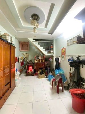 Аренда · 2 комн. · 40 м² · Quận 6, ул. Đường Lò Gốm
