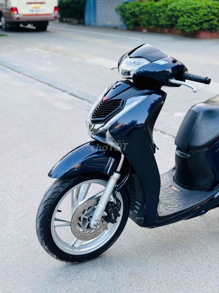 Sh 125fi khoá smarkey đèn led cuối 2017 đại chất. Mua bán Xe máy tại Quận Cầu Giấy Hà Nội được đăng bởi nguyễn bích thuỷ hình 14