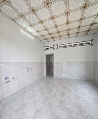 Cho Thuê Nhà Nguyên Căn, cách cửa 2 Toà Thánh 300mét )