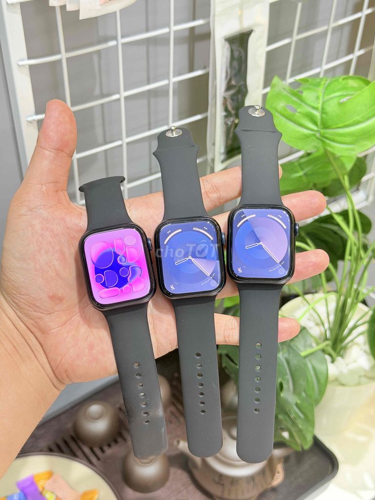 Apple Watch Series 7 Nhôm Midnight. Mua bán Thiết bị đeo thông minh tại Quận Hoàng Mai Hà Nội được đăng bởi VN WATCH  hình 1