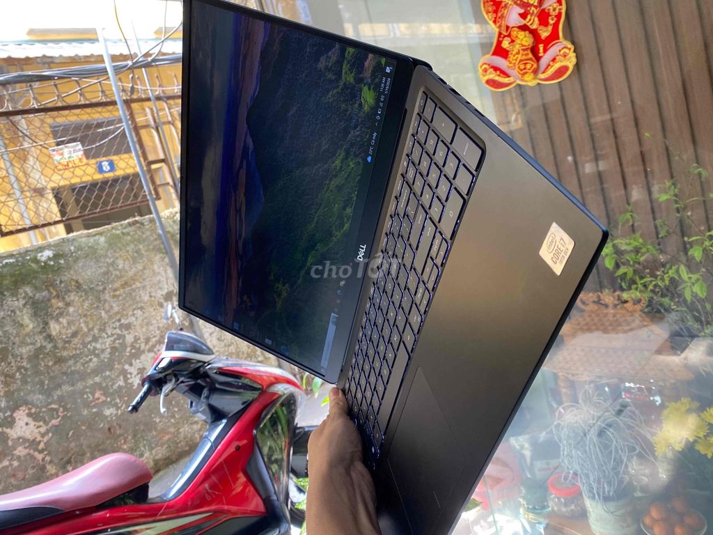 Dell cpu vga đồ hoạ   001 i7 10510 ram 12 GB /750. Mua bán Laptop tại Quận Đống Đa Hà Nội được đăng bởi laptop family Rẻ Bền Đẹp  hình 1
