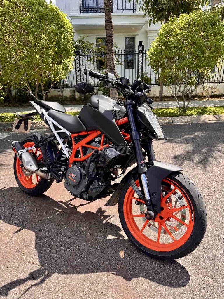 KTM Duke 390 2018, матовый чёрный, Black Cat Exhaust