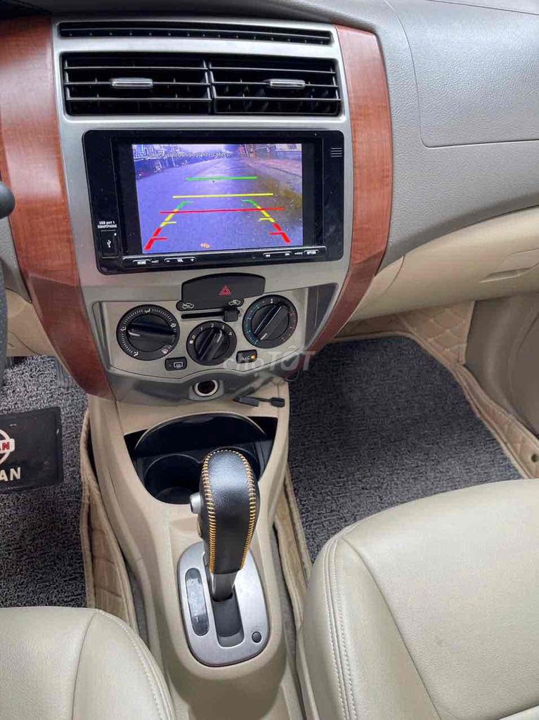 Nissan Grand livina Số tự Động 7 Chổ siu đẹp. Mua bán Ô tô tại Quận 12 Tp Hồ Chí Minh được đăng bởi Mr Gà 9x  hình 7