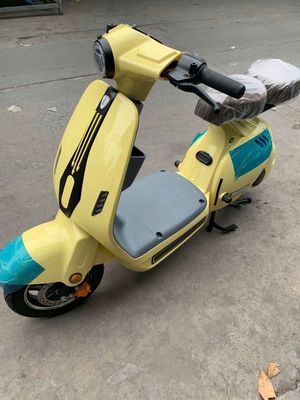 xe đạp điện V2 màu Vàng Mới 100%
