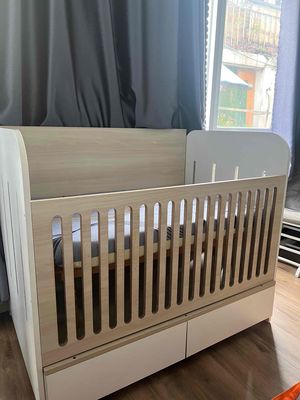 Cũi cho em bé ( tặng nệm cao cấp và drap giường ). Mua bán Mẹ và bé tại Quận 3 Tp Hồ Chí Minh được đăng bởi NguyenThiPhuongThao