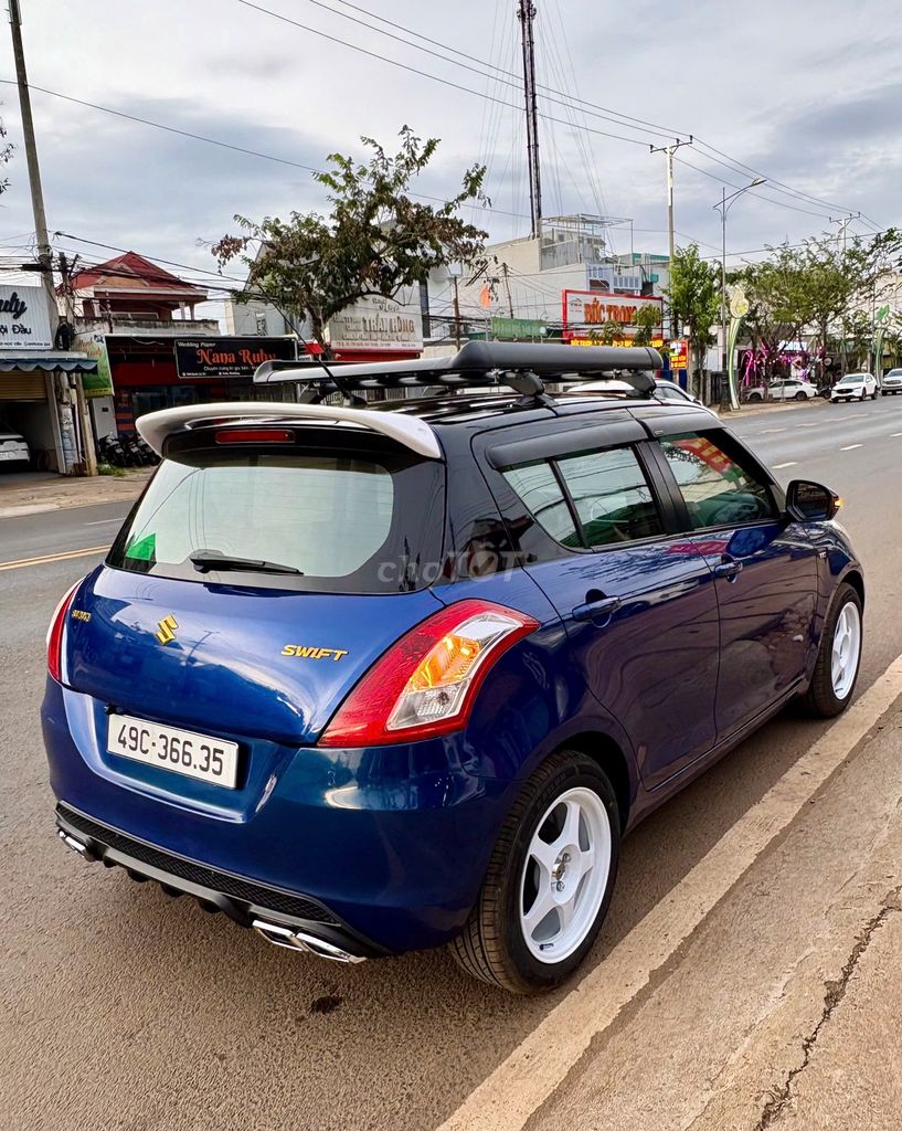 Suzuki Swift 2017 1.4 AT - 82000 km. Mua bán Ô tô tại Huyện Đức Trọng Lâm Đồng được đăng bởi Nguyễn Hữu Dự hình 2