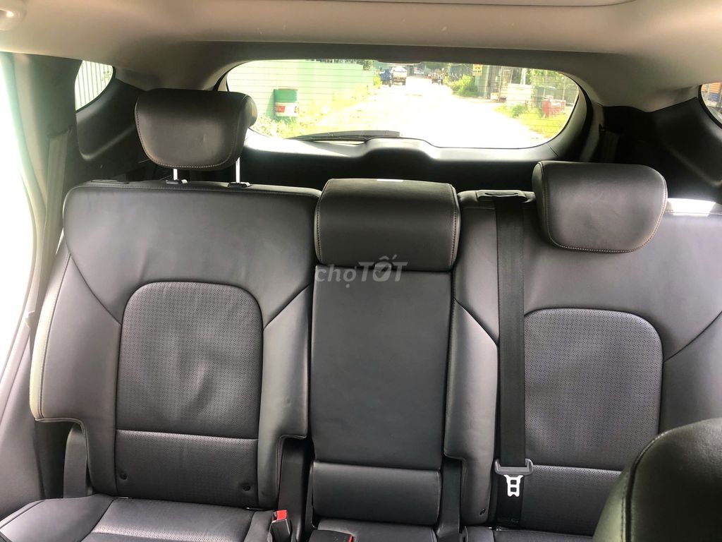 Hyundai Santa Fe 2015 2.2L 4WD - 41000 km. Mua bán Ô tô tại Huyện Hóc Môn Tp Hồ Chí Minh được đăng bởi Huy Hyundai hình 11