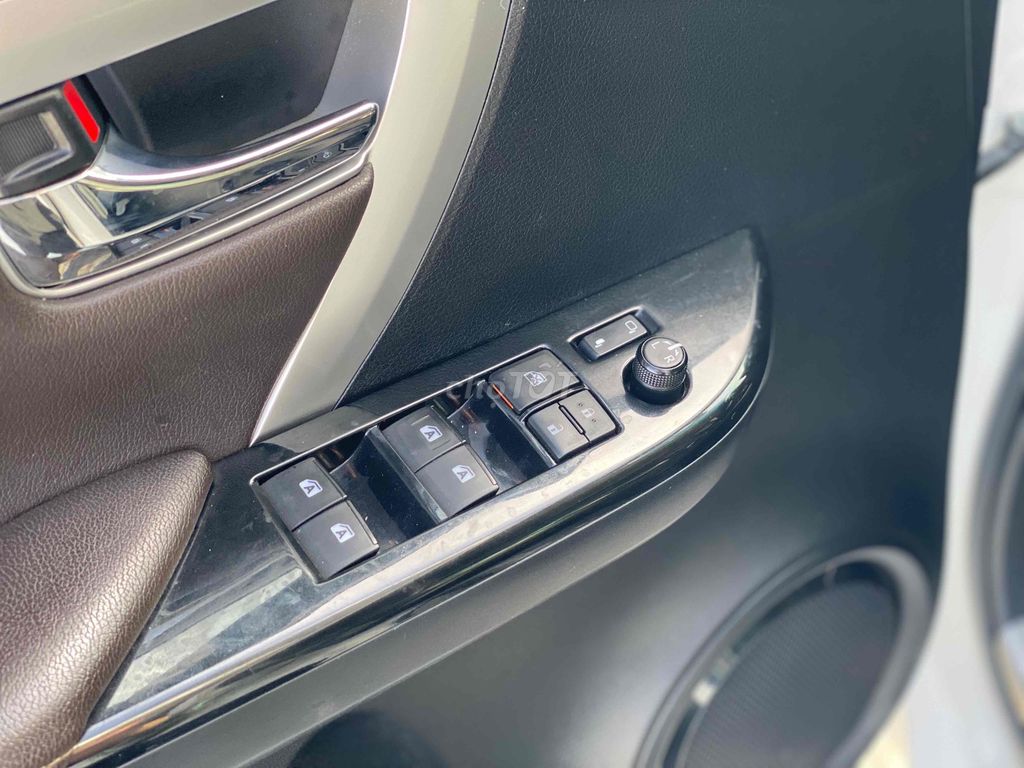 Toyota Fortuner 2019 2.7V 4x2 - 75000 km. Mua bán Ô tô tại Quận Bình Thạnh Tp Hồ Chí Minh được đăng bởi Toyota Sure hình 11