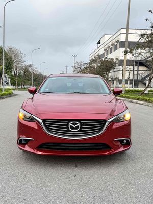 Mazda 6 màu Đỏ